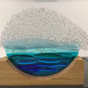 Wide Wave in oak base